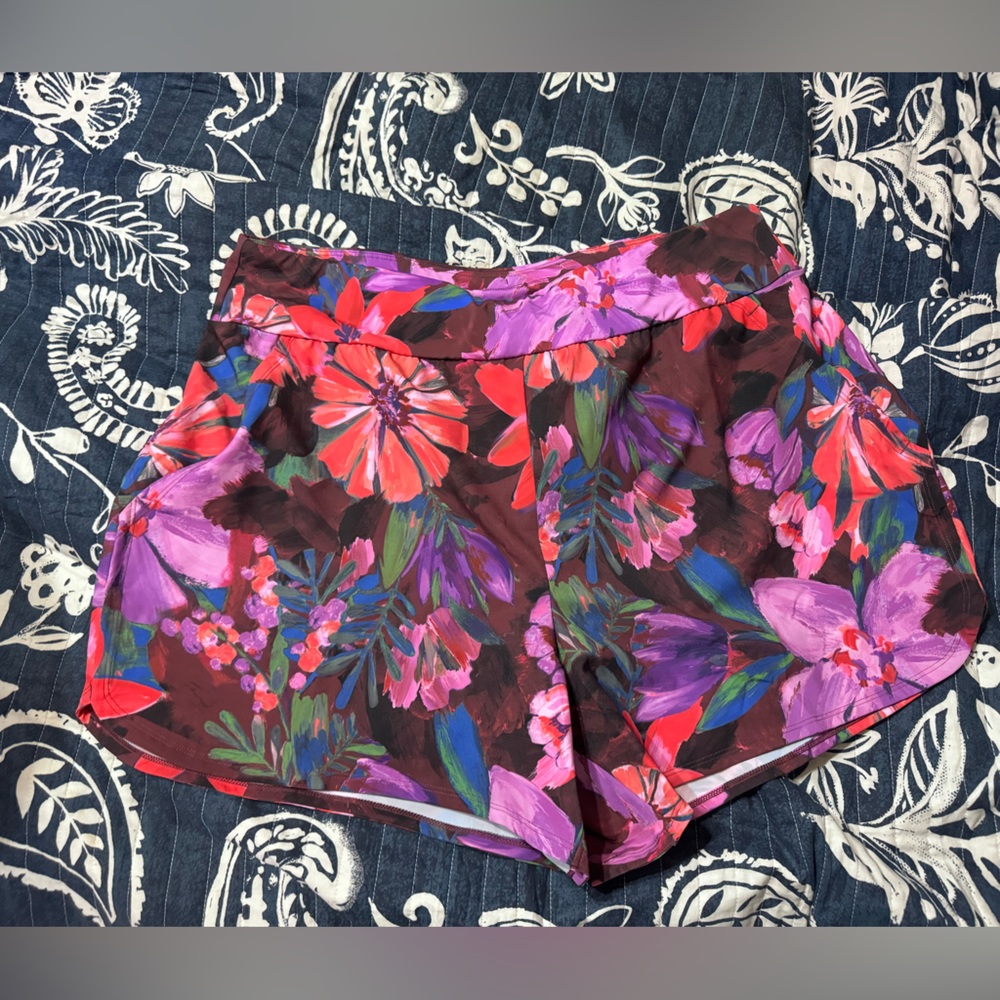 Women’s Plus AKHG Lost Lake Shorts